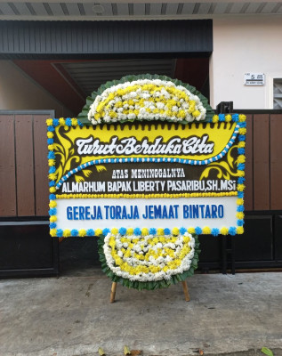 Papan Bunga Duka di Koto Tangah